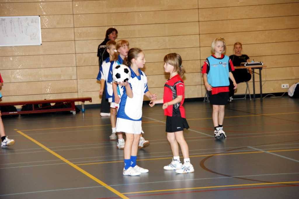 Korfbal E2 21 november 2009-17.JPG